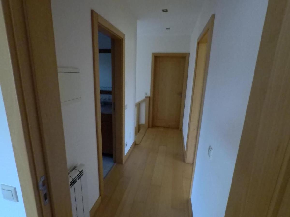 Valadas Guest House Canedo  ภายนอก รูปภาพ