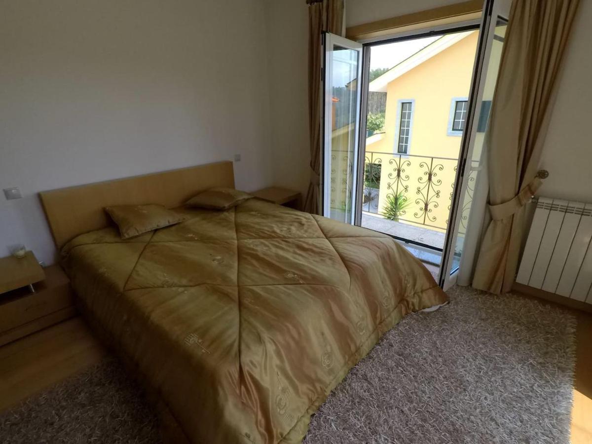 Valadas Guest House Canedo  ภายนอก รูปภาพ