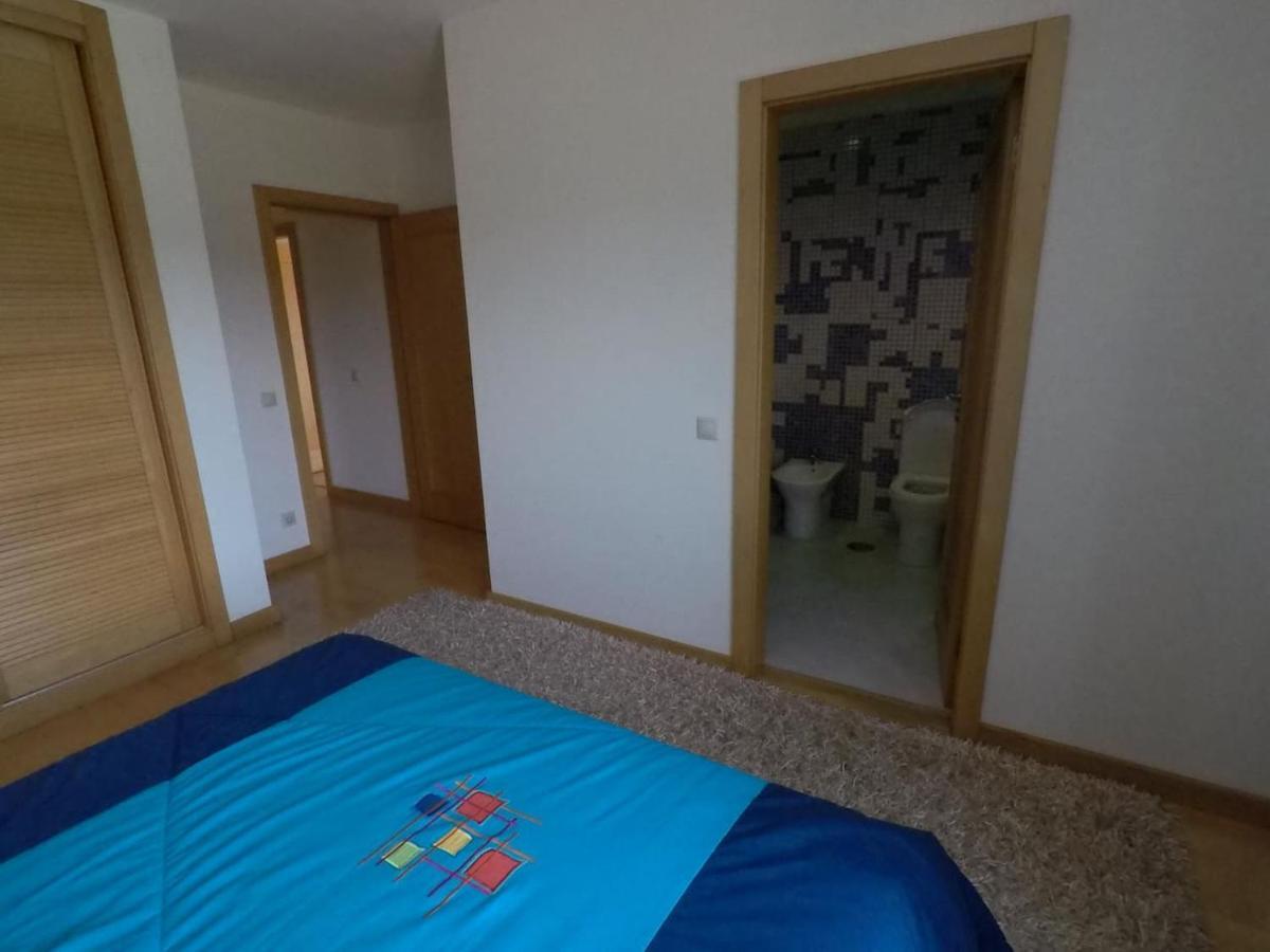 Valadas Guest House Canedo  ภายนอก รูปภาพ
