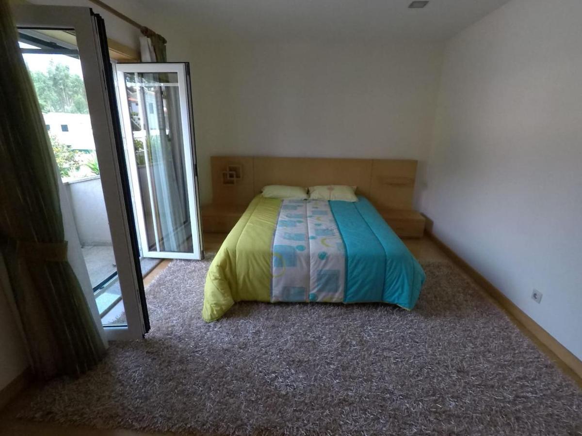 Valadas Guest House Canedo  ภายนอก รูปภาพ